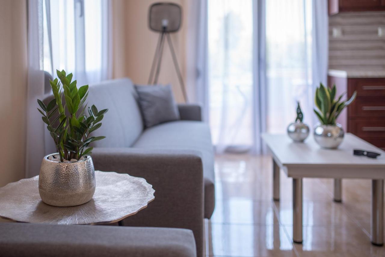 Libyan Sea Luxury Apartment 2 เอียราเปตรา ภายนอก รูปภาพ